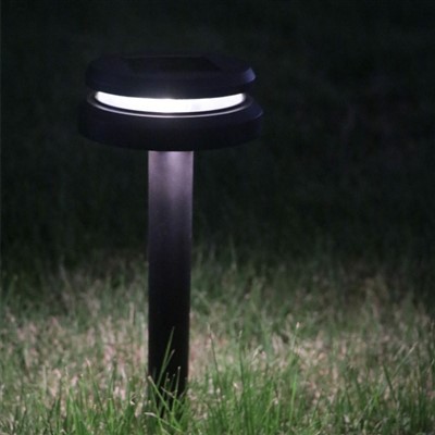 Lampu jalur berkuasa solar